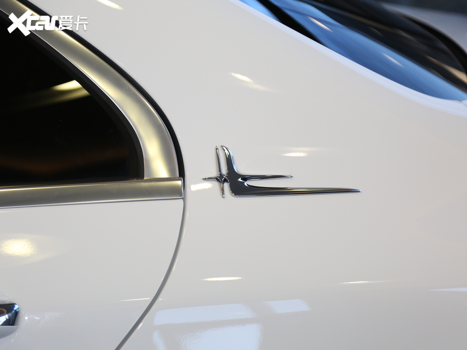 2021YC C 260 L \Ӱ