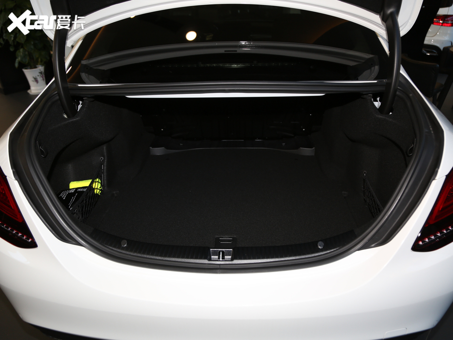 2021YC C 260 L \Ӱ