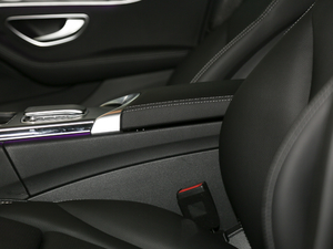 2021C 260 L \(yn)(dng) g