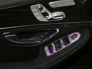 2021C 260 L \Ӱ п؅^(q)