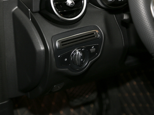 2021C 260 L \Ӱ п؅^(q)