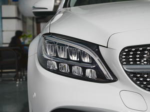 2021C 200 L r(sh)\(yn)(dng) (x)(ji)^