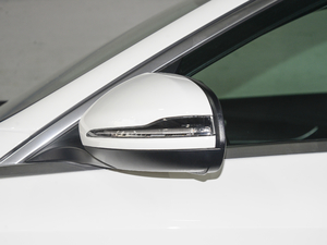 2021C 200 L r(sh)\(yn)(dng) (x)(ji)^