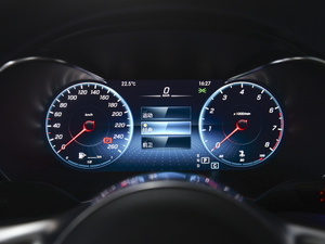 2021C 200 L r\Ӱ п؅^