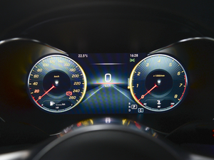 2021C 200 L r\Ӱ п؅^