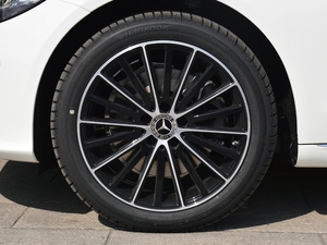2021款C 260 L 轮圈