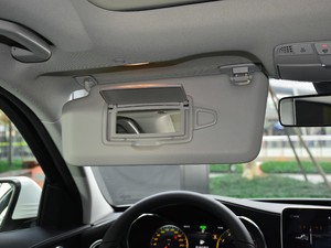 2021款C 260 L 遮阳板（左）