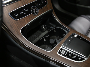 2021C 260 L \(yn)(dng)ҫذ g