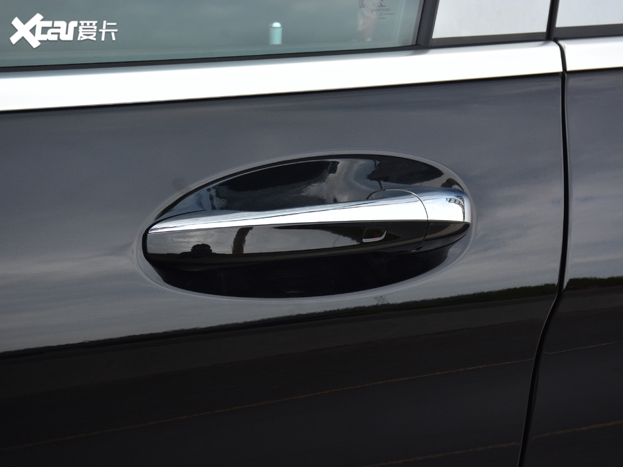 2021��YGLC GLC 300 L 4MATIC ���A��