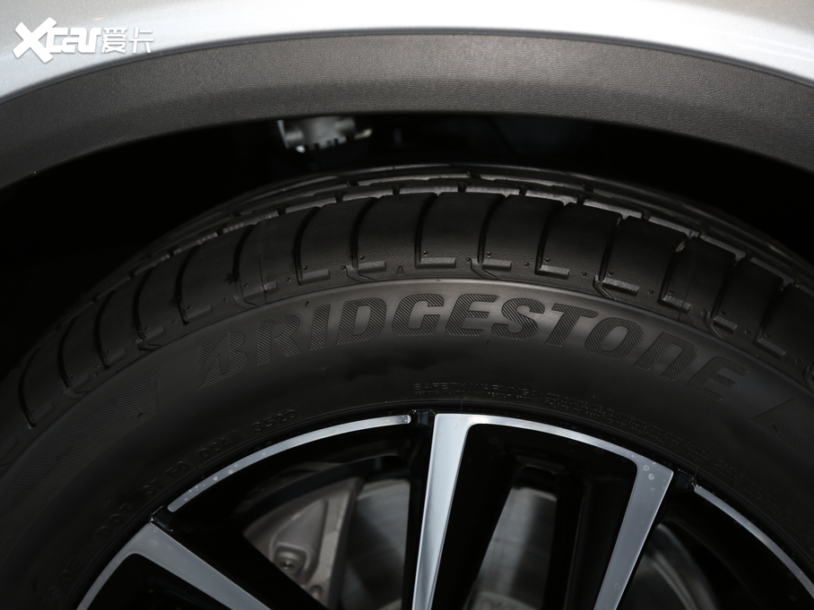 2021YGLC GLC 300 L 4MATIC Ӹ