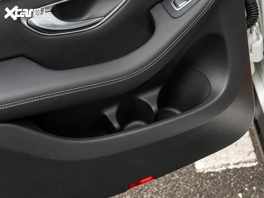 2021YGLC GLC 260 L 4MATIC Ӹ