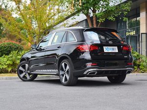 2021款GLC 300 L 4MATIC 豪华型 左后45度