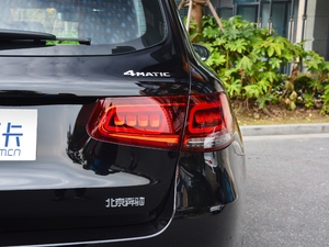 2021款GLC 300 L 4MATIC 豪华型 尾灯