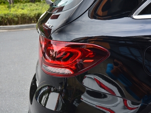 2021GLC 300 L 4MATIC A ^