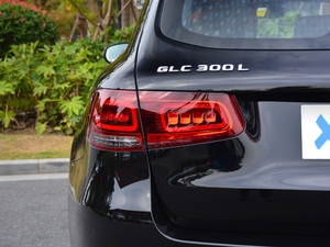 2021GLC 300 L 4MATIC A ^