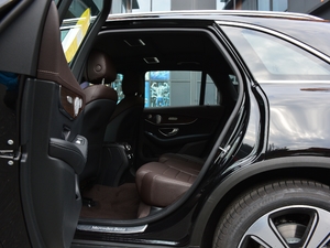 2021款GLC 300 L 4MATIC 豪华型 后排空间