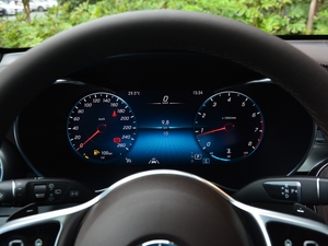 2021款GLC 300 L 4MATIC 豪华型 仪表