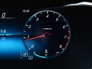 2021GLC 300 L 4MATIC A п؅^