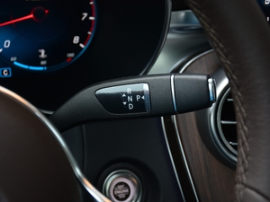 2021GLC 300 L 4MATIC A п؅^