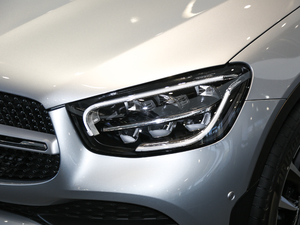 2021GLC 300 L 4MATIC Ӹ ^