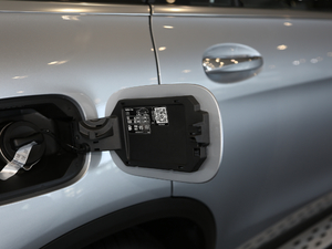 2021GLC 300 L 4MATIC Ӹ ^