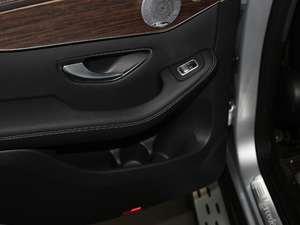 2021GLC 300 L 4MATIC Ӹ g