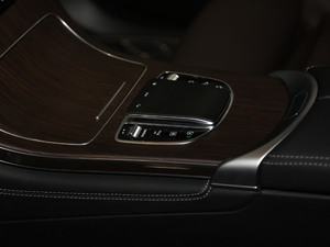 2021GLC 300 L 4MATIC Ӹ п؅^