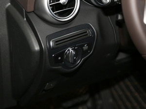 2021GLC 300 L 4MATIC Ӹ п؅^