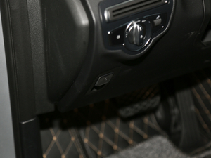 2021GLC 300 L 4MATIC Ӹ п؅^