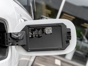 2021GLC 260 L 4MATIC Ӹ ^