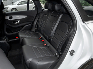 2021款GLC 260 L 4MATIC 动感型 后排座椅