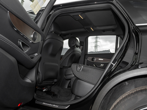 2021款GLC 260 L 4MATIC 豪华型 后排座椅放倒