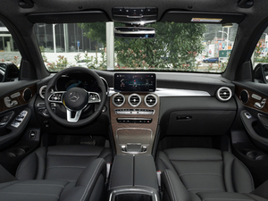 2021款GLC 260 L 4MATIC 豪华型 内饰全景