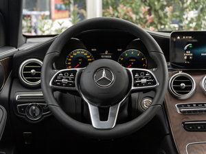 2021款GLC 260 L 4MATIC 豪华型 方向盘