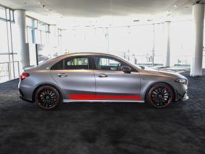 2021AMG A 35 L 4MATIC ҹ؄e ȣң