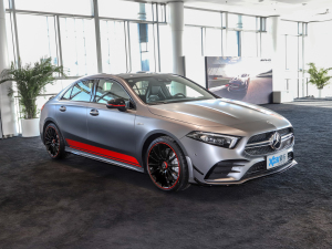 2021AMG A 35 L 4MATIC ҹ؄e ǰ45