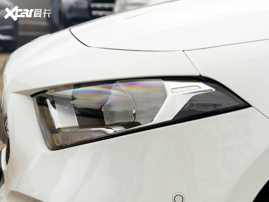 2021YA A 180 L \I܇