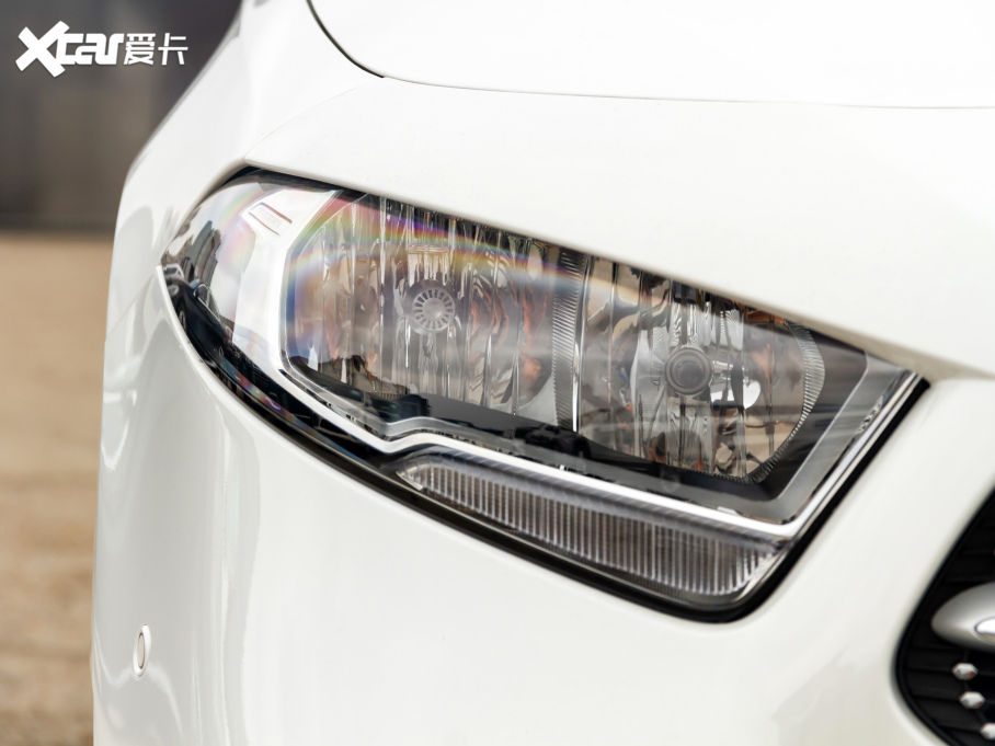 2021YA A 180 L \I܇