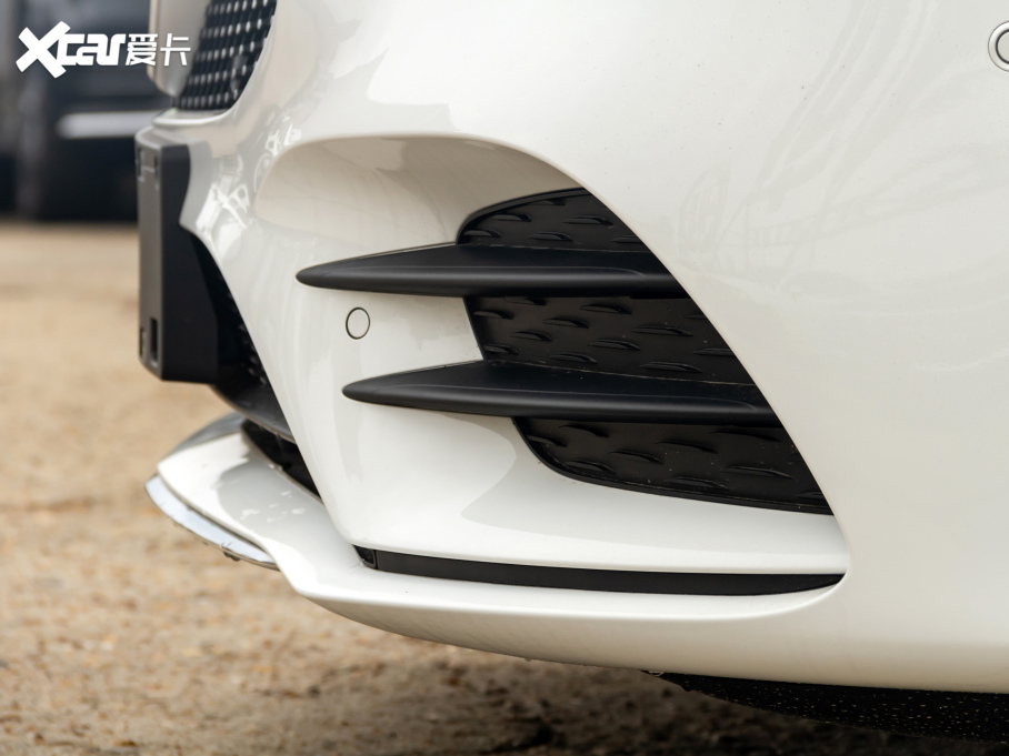 2021YA A 180 L \I܇