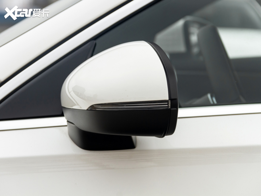 2021YA A 180 L \I܇