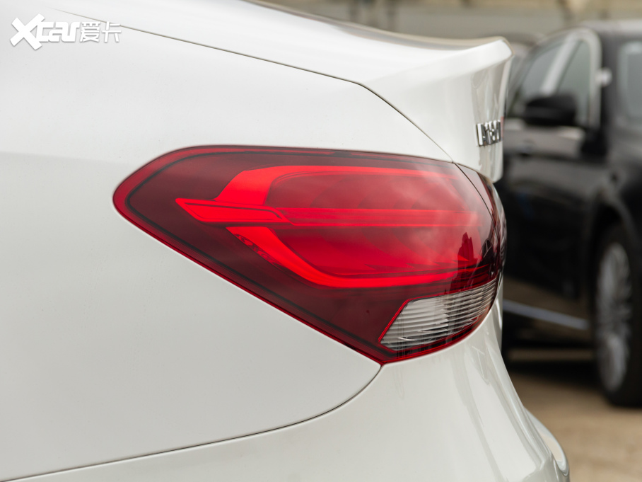 2021YA A 180 L \I܇