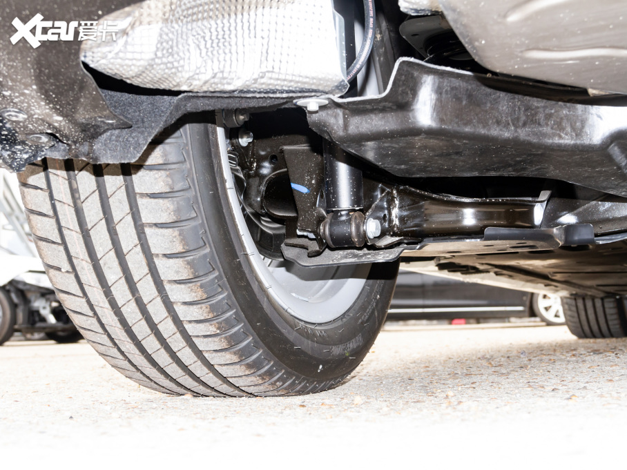 2021YA A 180 L \I܇