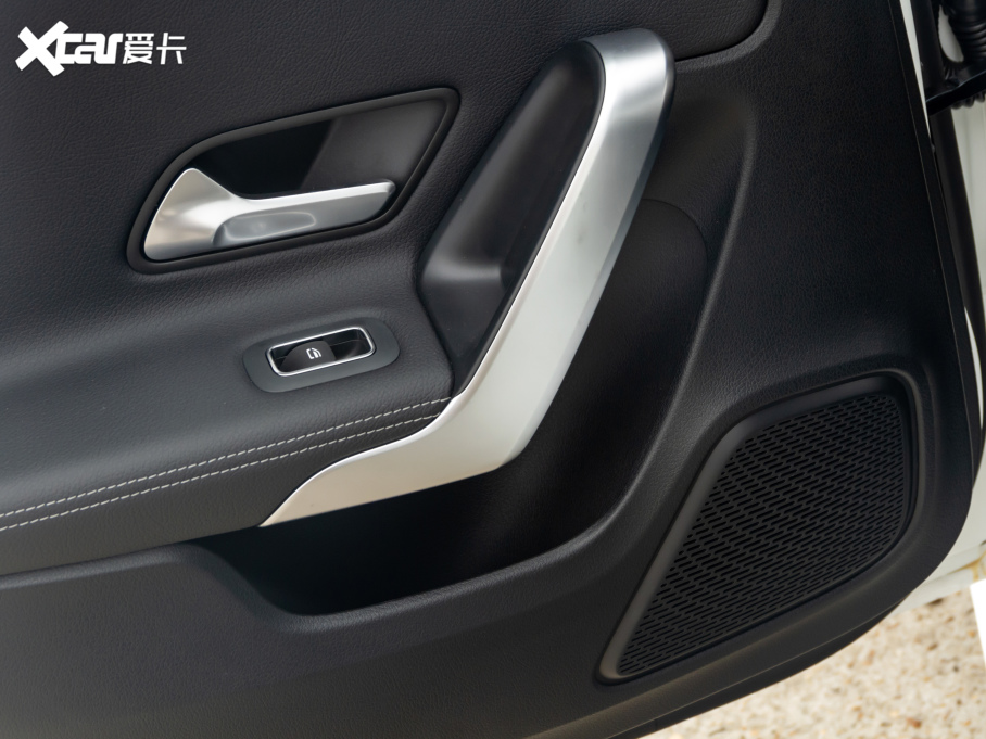 2021YA A 180 L \I܇