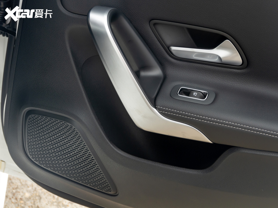 2021YA A 180 L \I܇