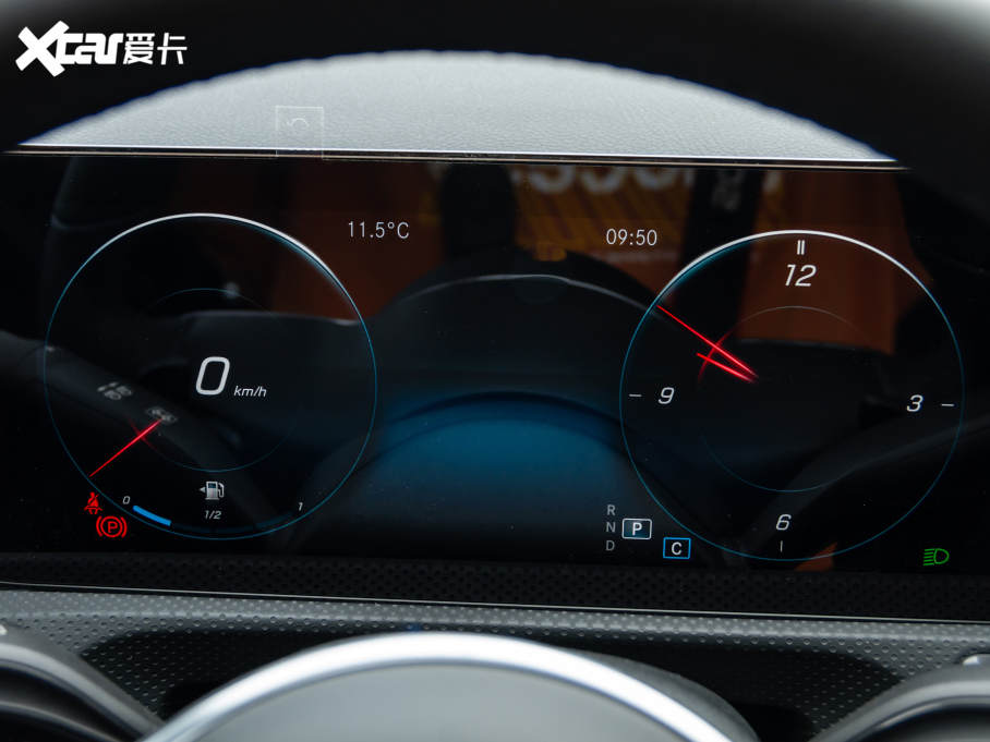 2021YA A 180 L \I܇