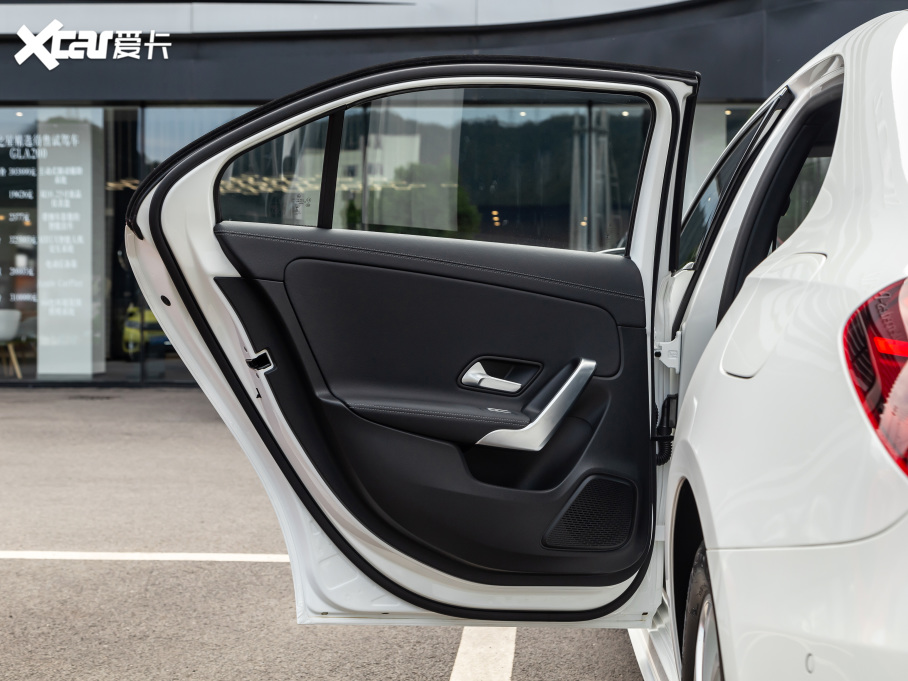 2021YA A 200 L \I܇Ӹ