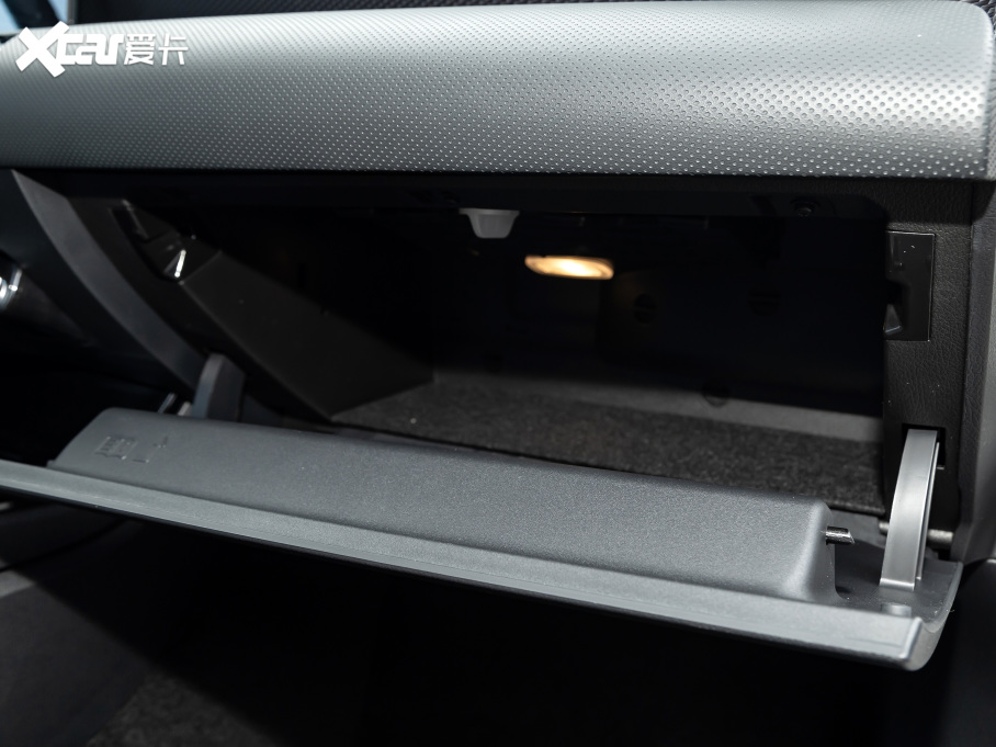 2021YA A 200 L \I܇Ӹ