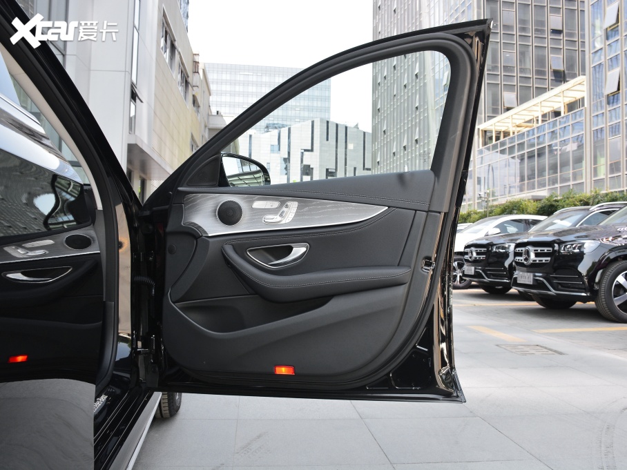 2021YEԴ E 350 e L \