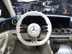 2021E 350 e L \ п؅^