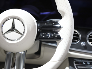 2021E 350 e L \ п؅^